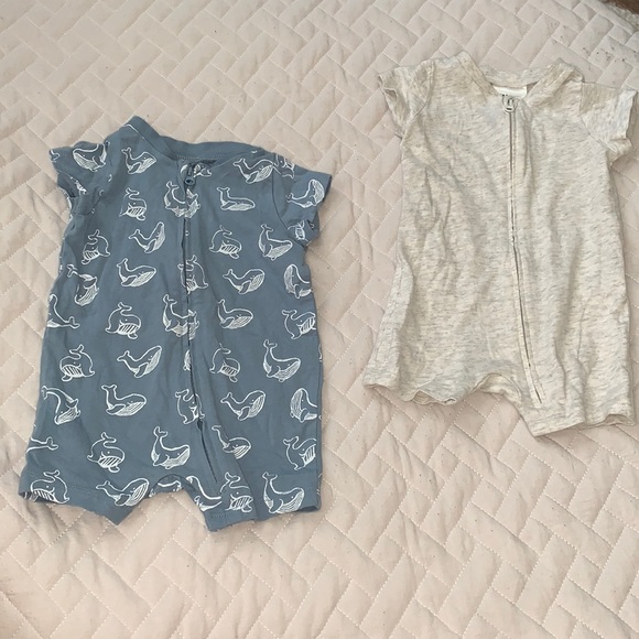Set of two zip onesies - Picture 1 of 1